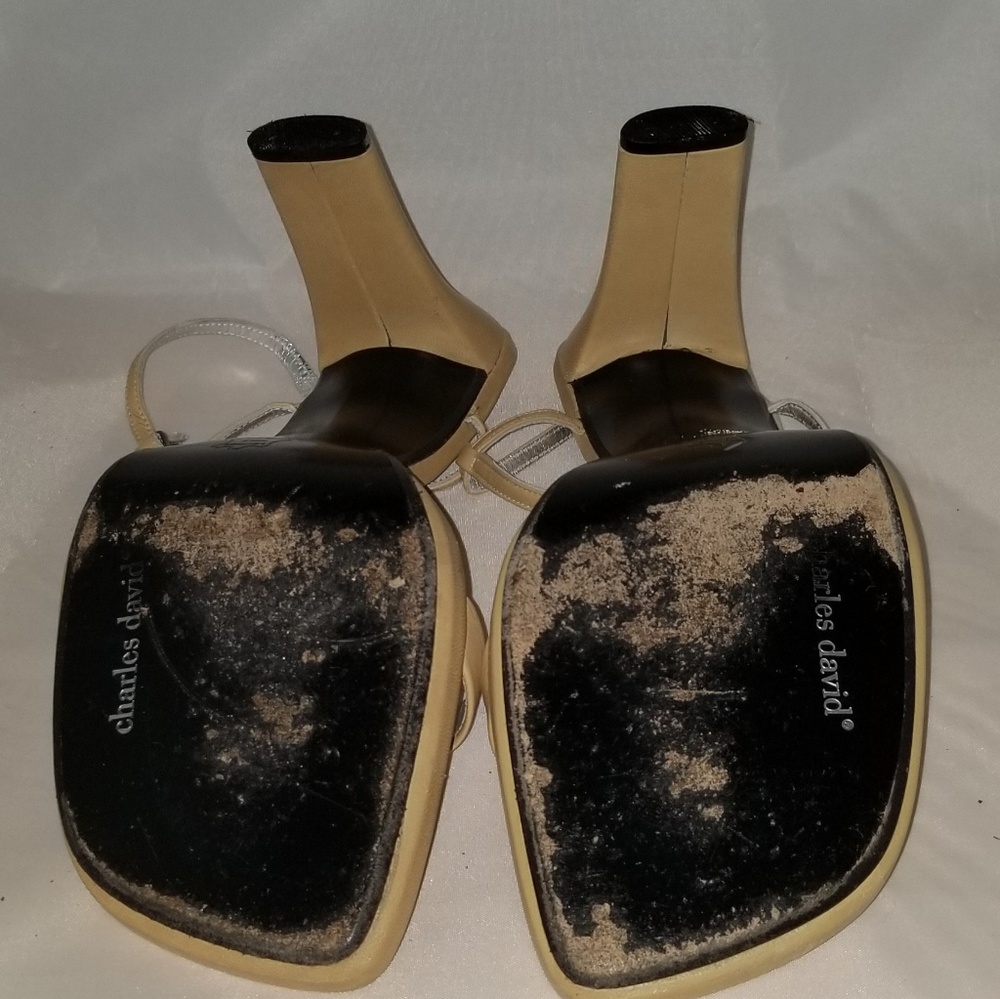 Sandals - Picture 4 of 4
